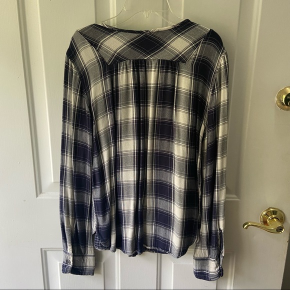 Very Soft Rustic Plaid Blouse - Picture 5 of 6